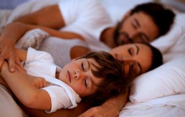 родитељи-спавају-са-дететом-савет психолога-